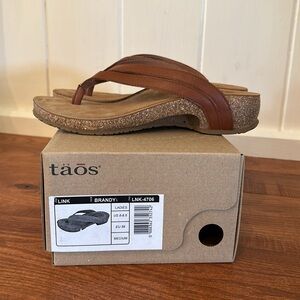 Taos Link Sandals in Brandy, size 8-8.5